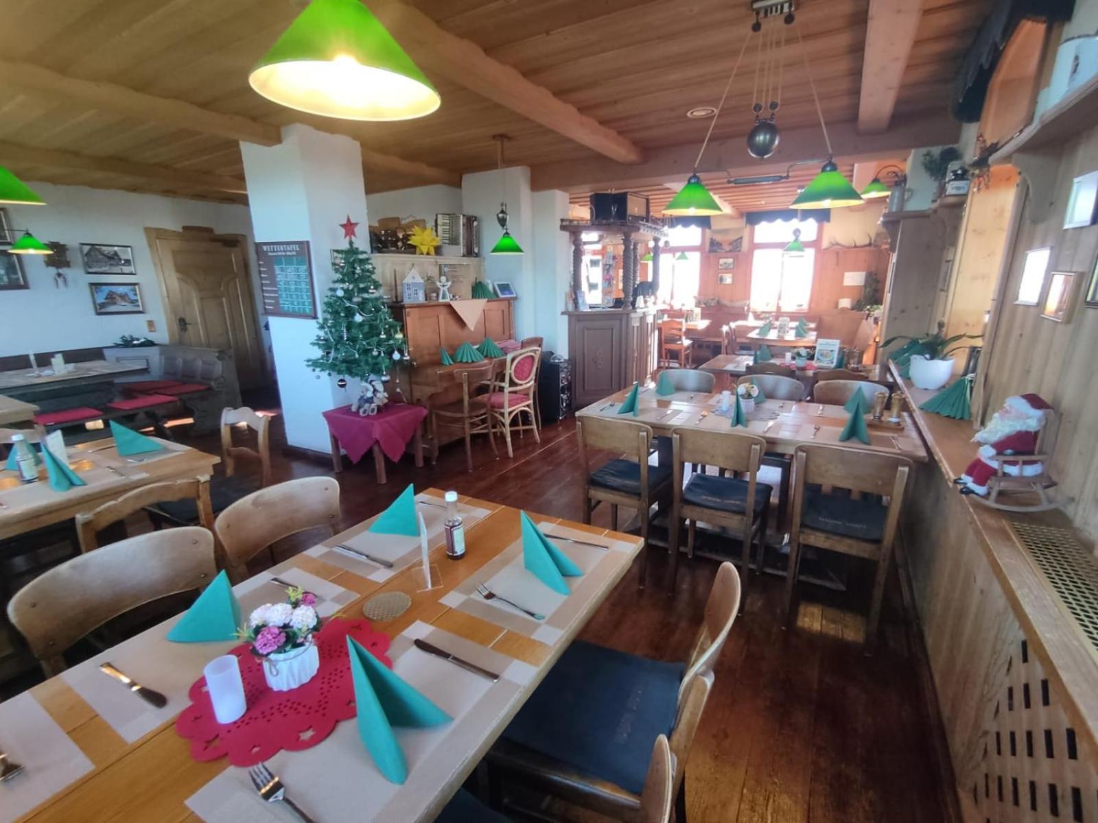 Berggasthaus & Pension Schoene Aussicht Klingenthal Eksteriør billede